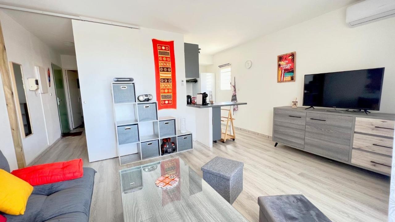 L'Eden Cocoon 3 Etoiles Proche Plage Saint Gilles Les Bains Экстерьер фото
